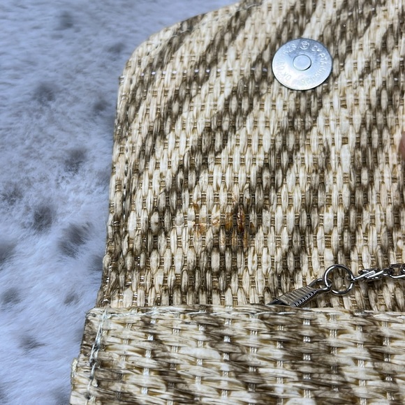 Cream & Tan Nine West Clutch w/Removable Chain - Picture 5 of 8